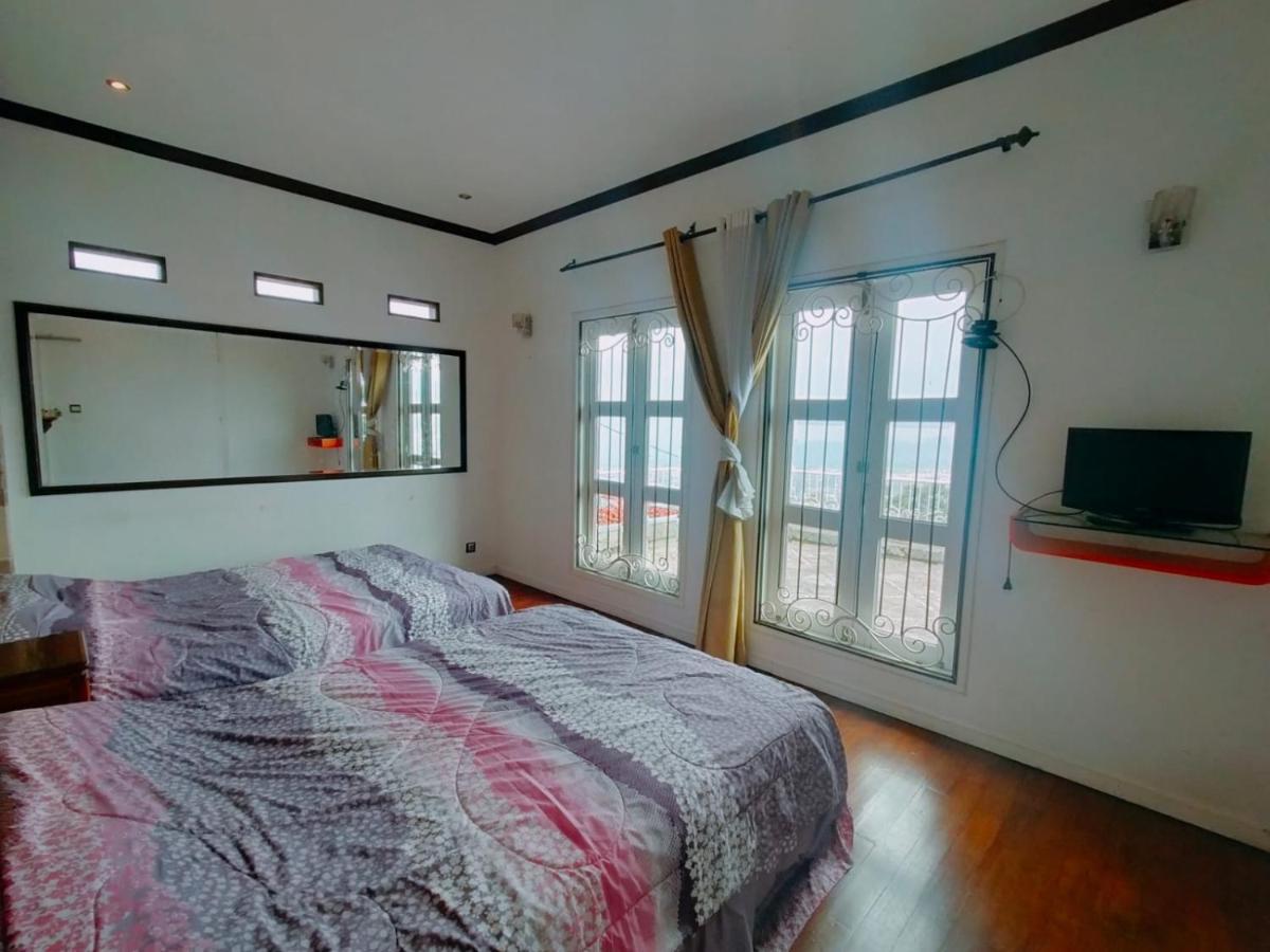 Villa Santika Puncak Pass Cimacan Экстерьер фото