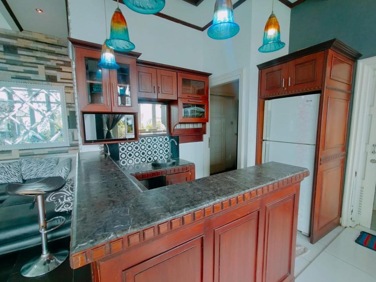 Villa Santika Puncak Pass Cimacan Экстерьер фото